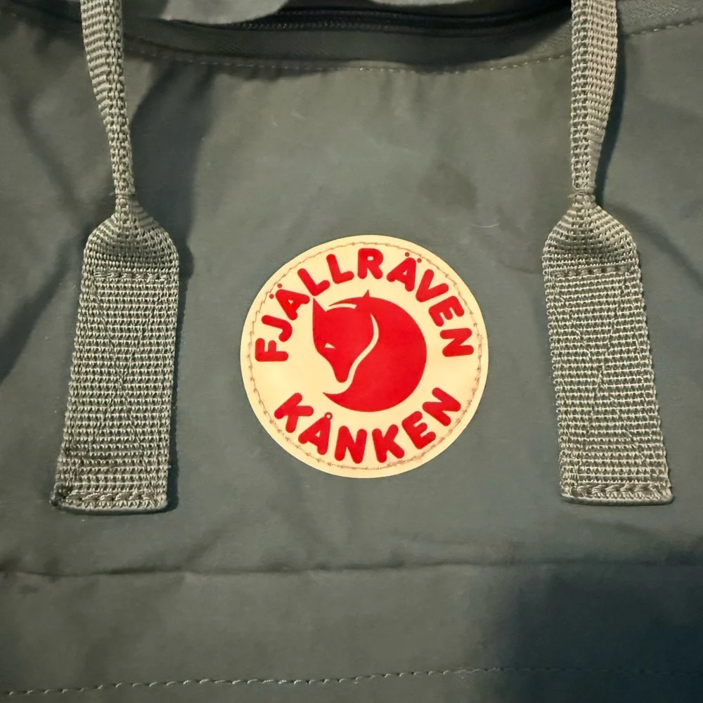 Fjallraven Kånken Olive Green Backpack - Picture 2 of 10